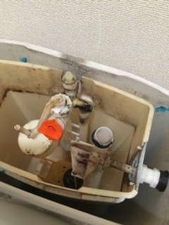 トイレタンク